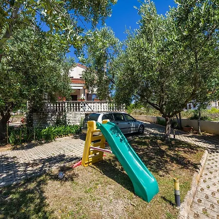 Zdrelac 12662b Apartament *